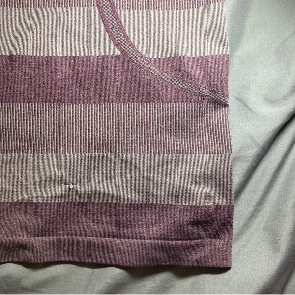 Lululemon Swiftly Tech Short Sleeve Striped - Picture 4 of 9